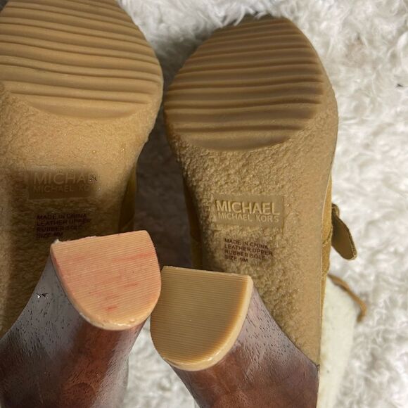 MICHAEL Michael Kors Chestnut leather Suede Sherpa Cuff Laceup  Heel Boots SZ9M - Picture 8 of 10